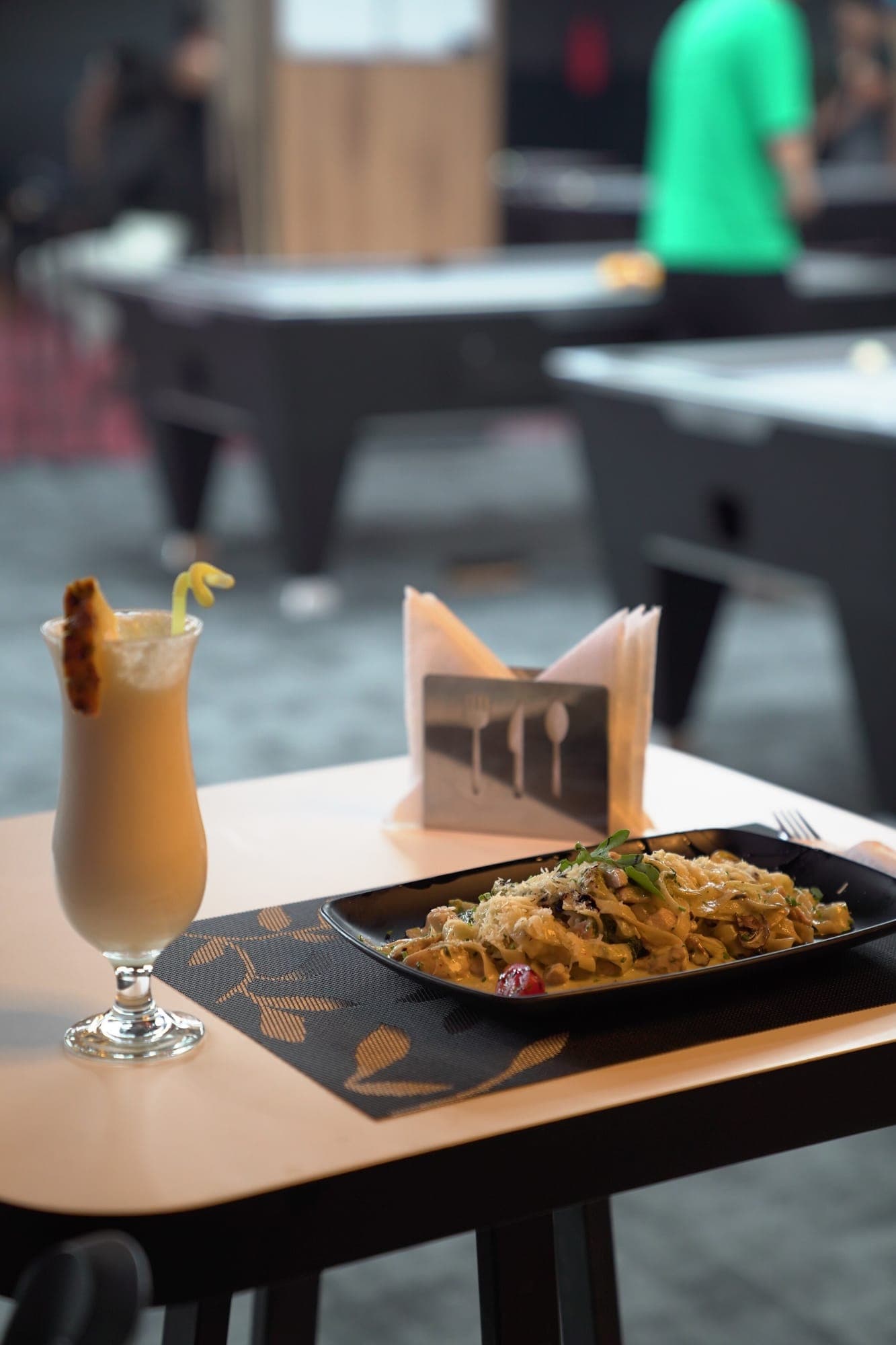 Spaghetti bolognese and a drink from the café-restaurant